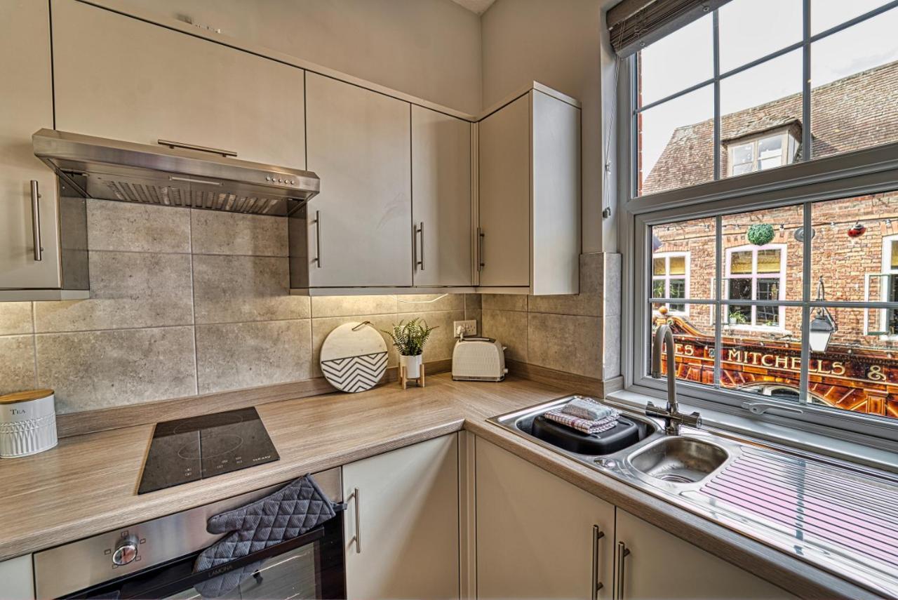 Host & Stay - Taylor Apartment Вустер Экстерьер фото